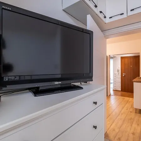 Apartment Family-friendly Place Steps From Mall Of Sofia